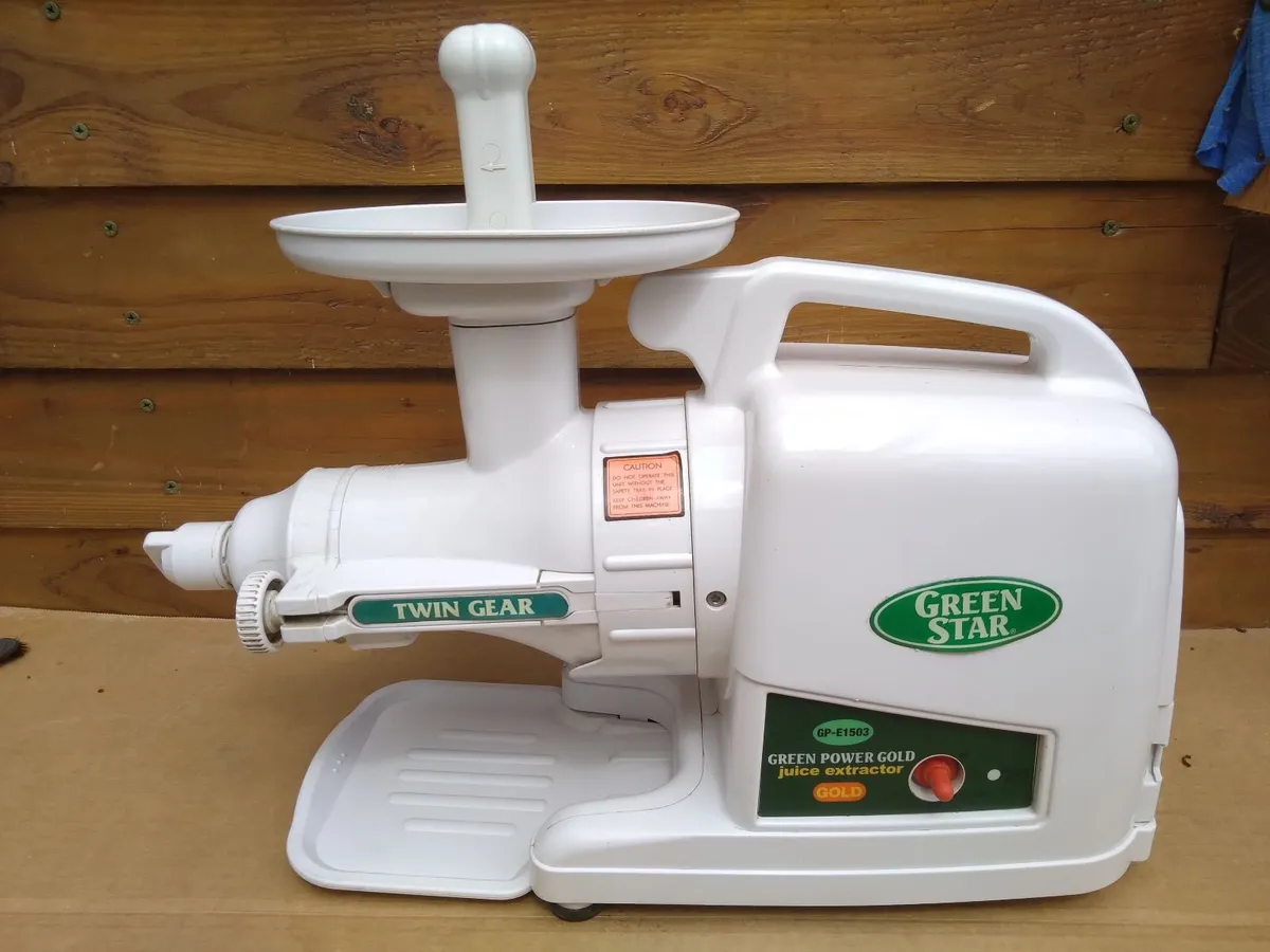 Goldstar twin gear juicer - Image 1