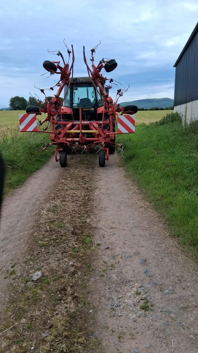 LELY LOTUS TEDDER - Image 1