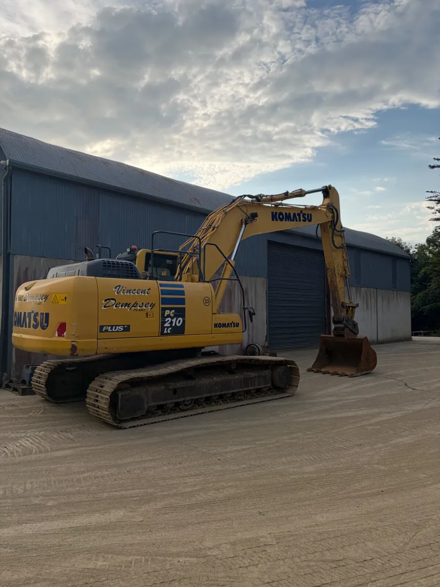 Komatsu 210 - Image 3