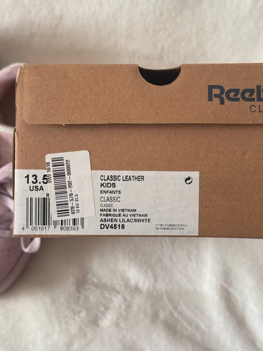 Reebok, leather, kids size 13 (31.5) - Image 2