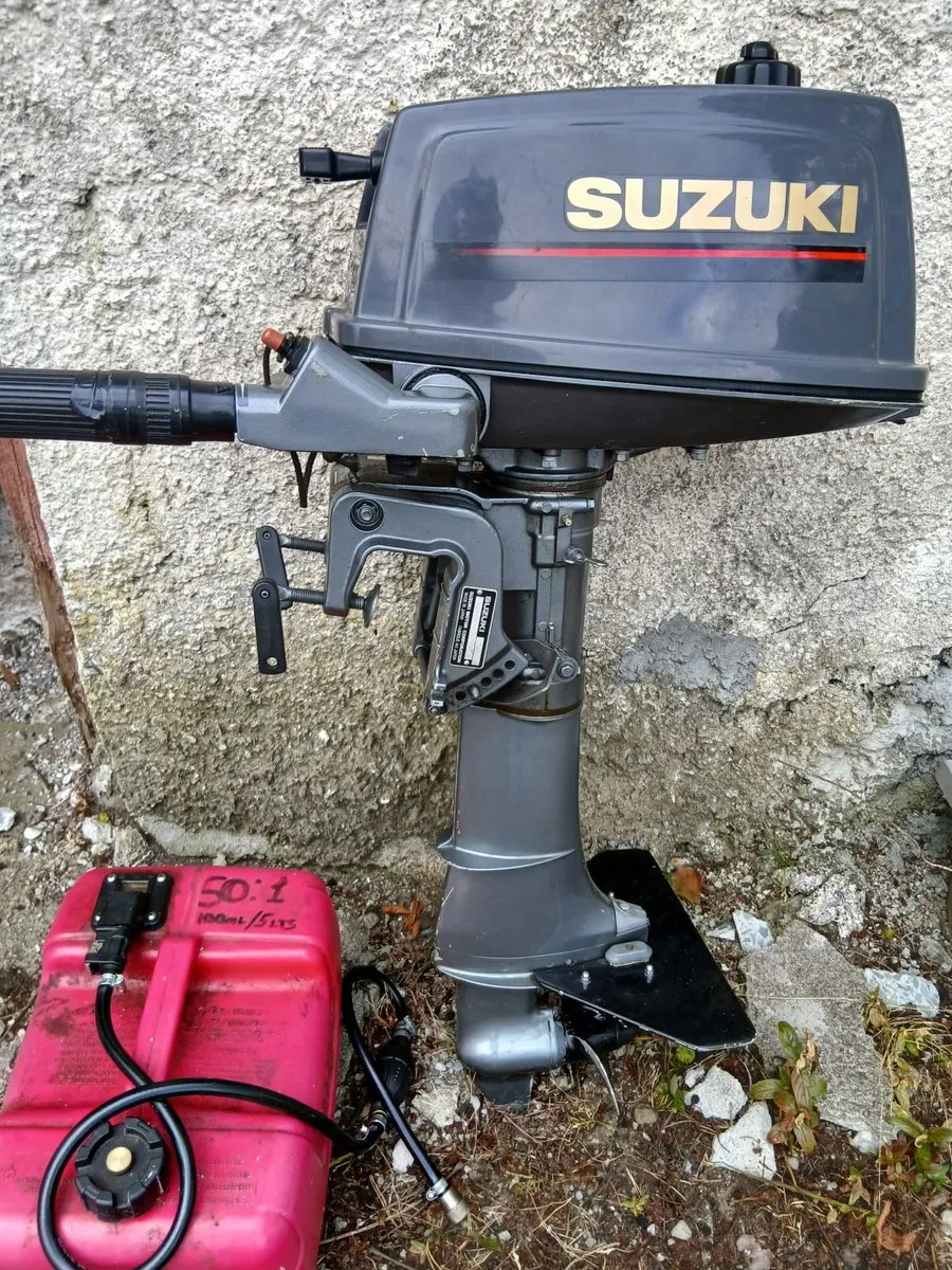 Boat engine - Image 1