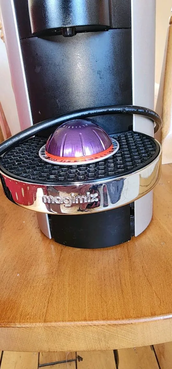 Nespresso coffee machine - Image 1