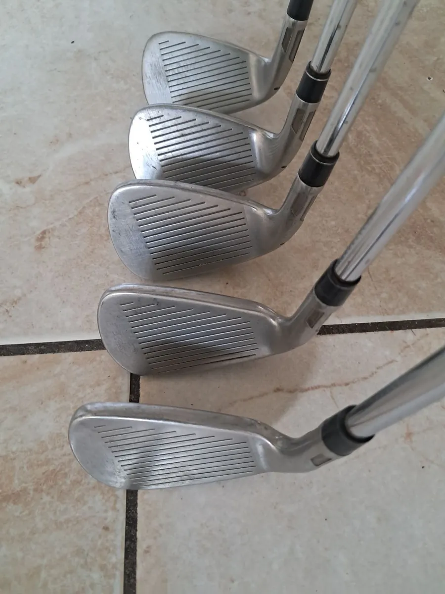 TaylorMade sim2 max irons - Image 4
