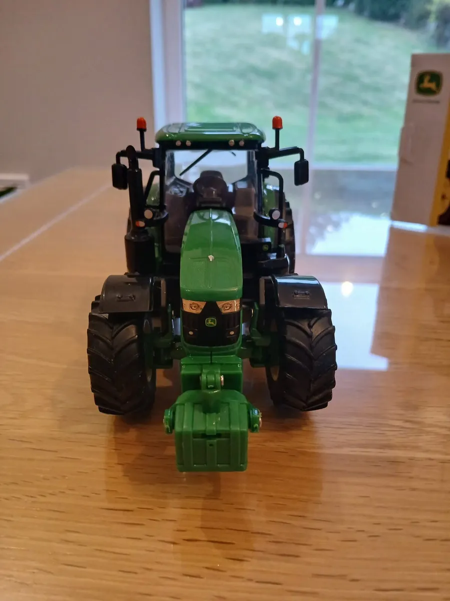 1/32 John Deere 6195M  and Kane Trí-Axle Trailer - Image 3