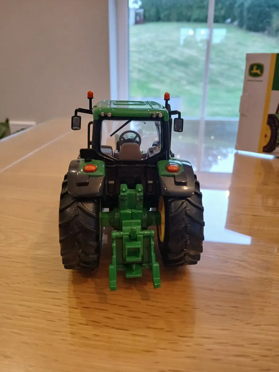 1/32 John Deere 6195M  and Kane Trí-Axle Trailer - Image 4