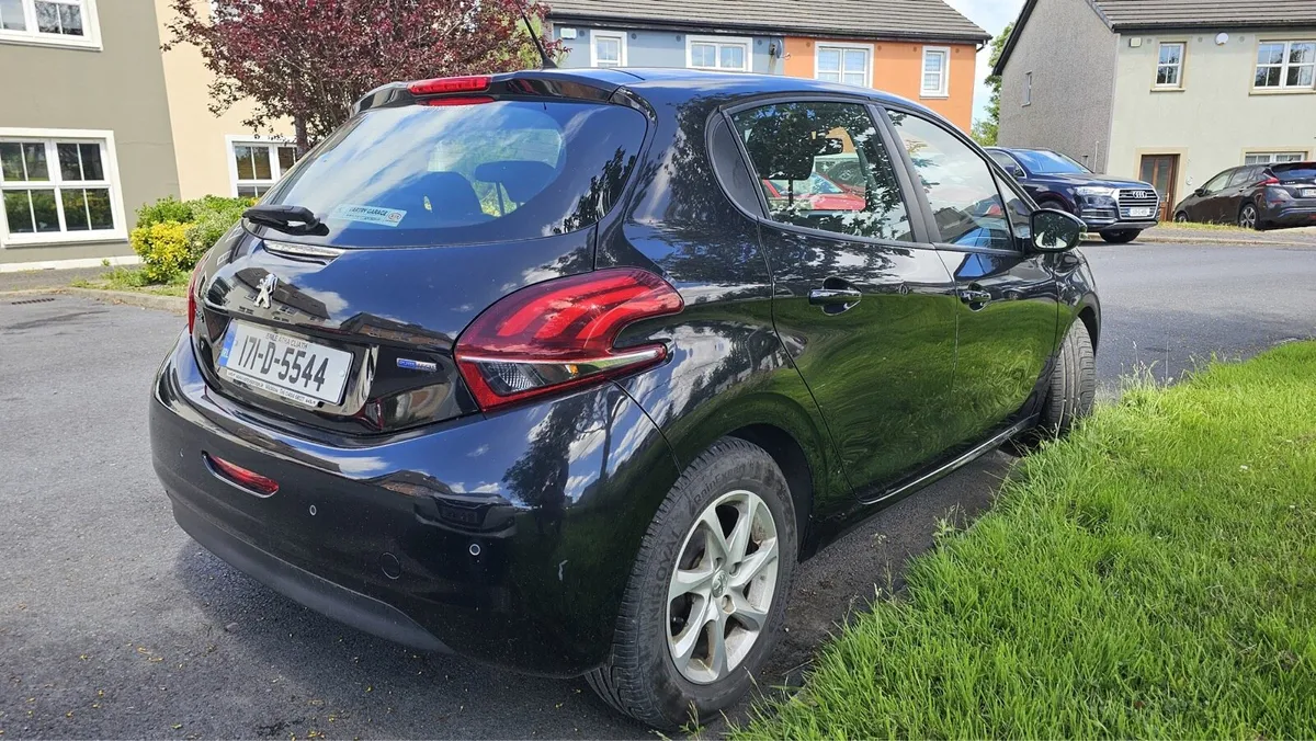 2017 Peugeot 208 1.2 Petrol - Image 4