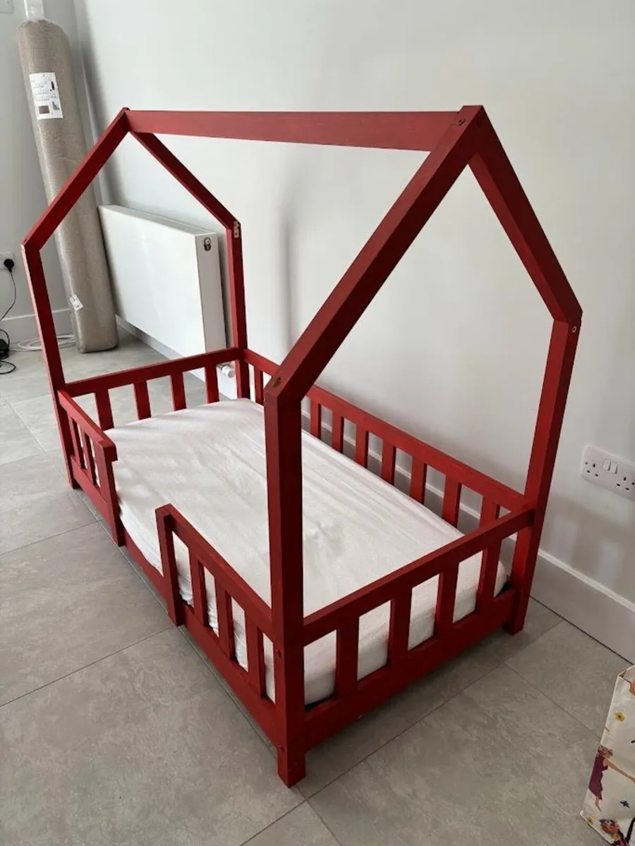 Toddler/Child Bed - Image 3