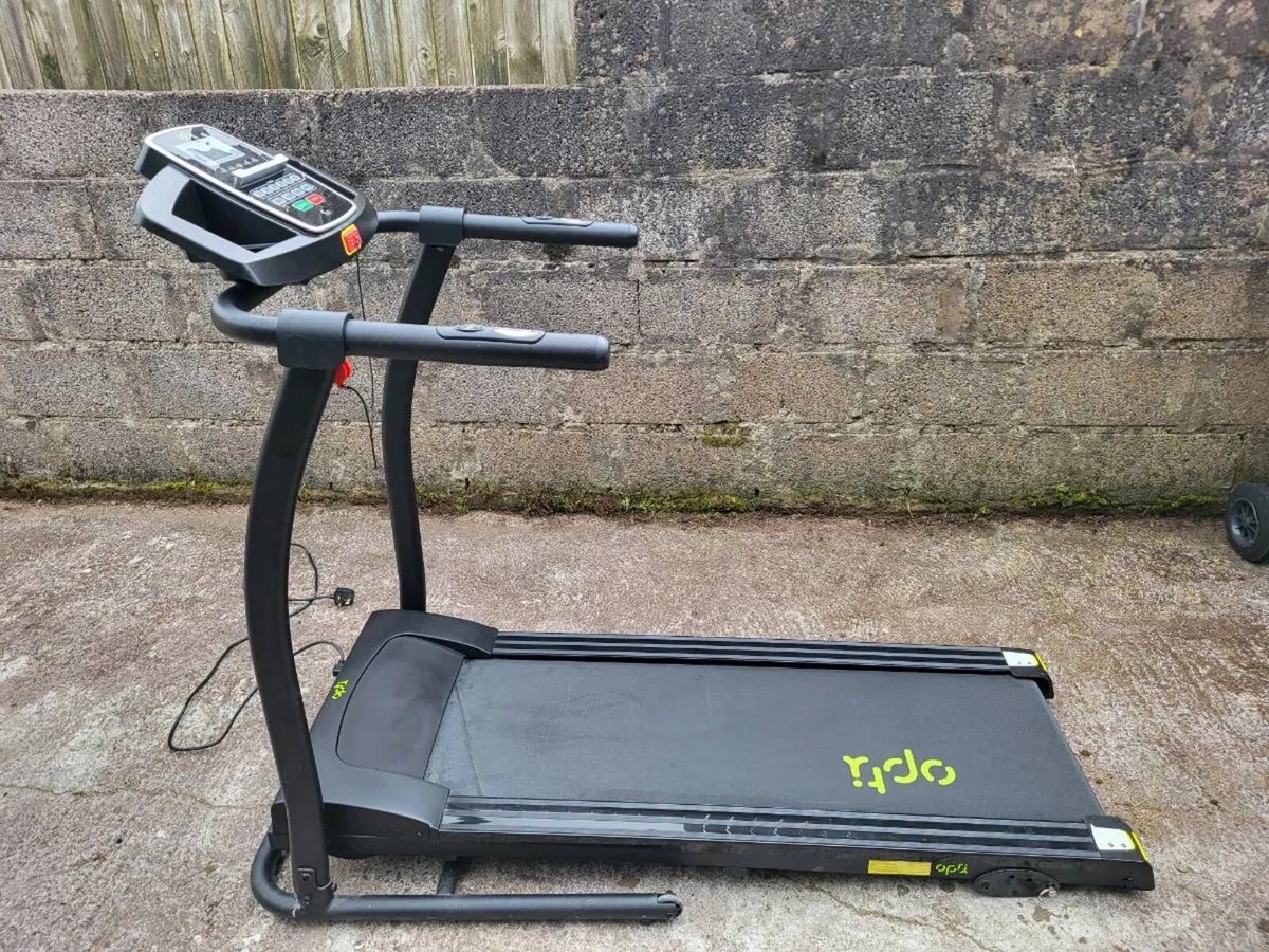 Opti treadmill like new.  Delivery - Image 1