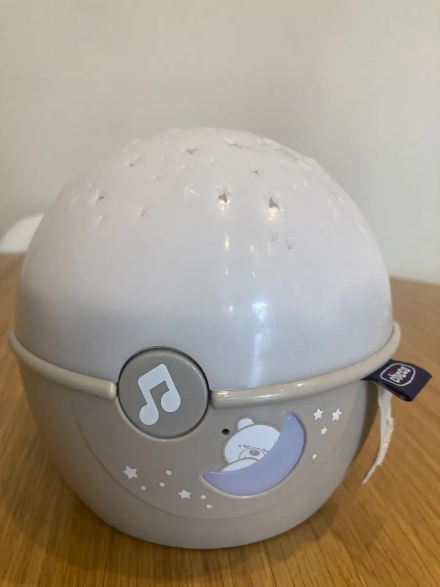 Chicco Night Light Star Projector & Music - Image 1