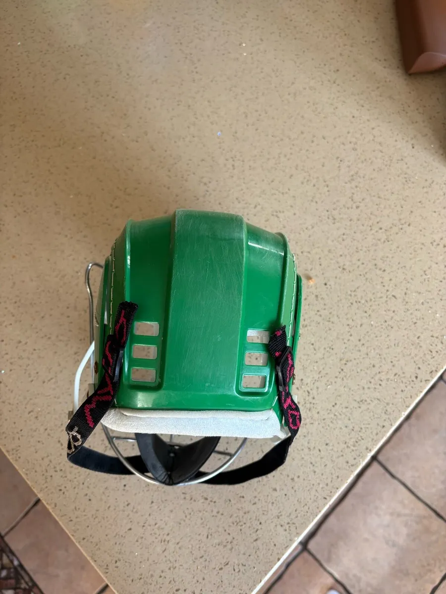Oldstyle gola helmet - Image 3
