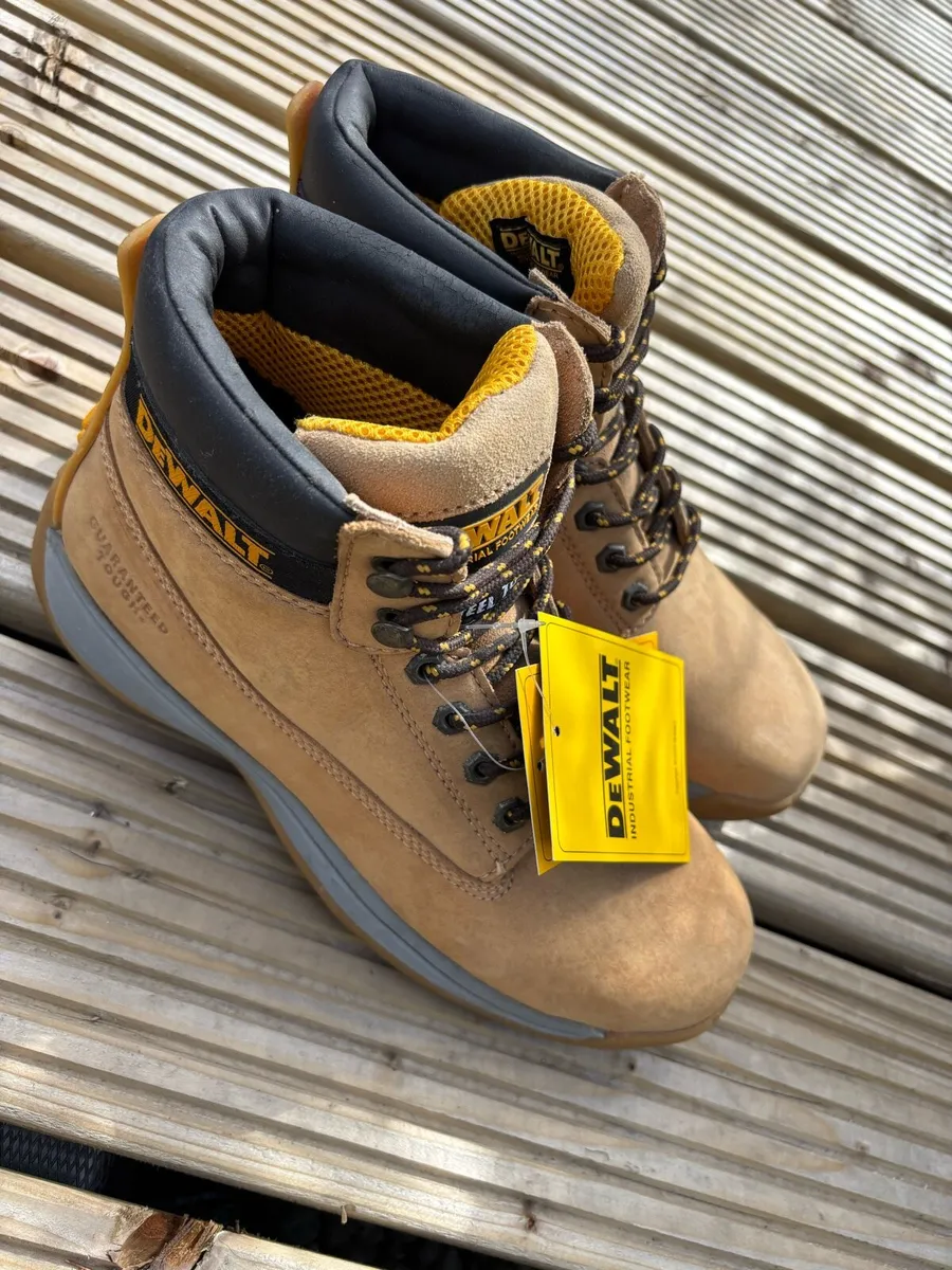 Boots - Image 2