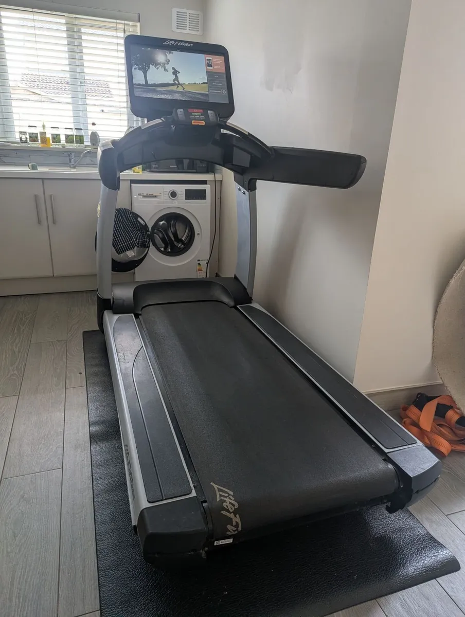 Treadmill - Image 4