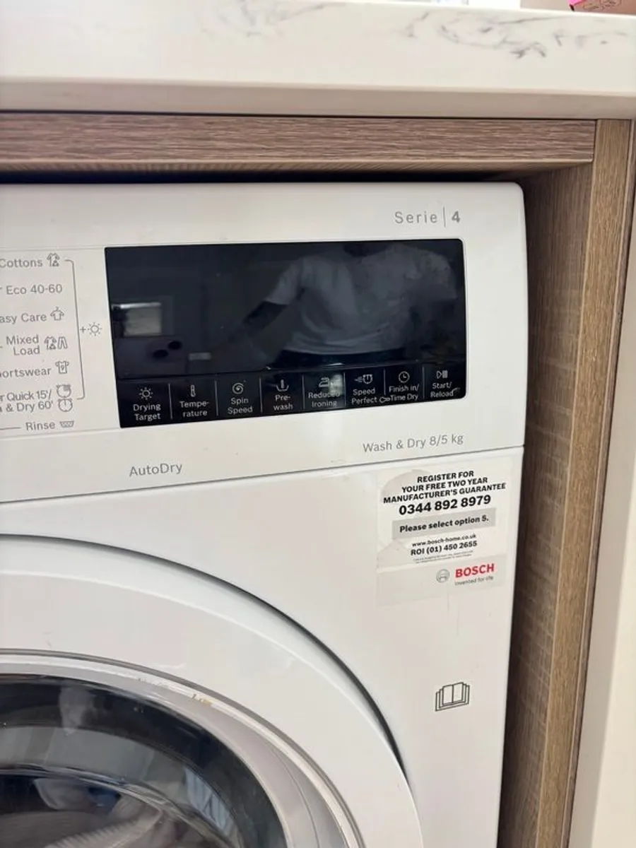 BOSCH washer dryer serie 4 - Image 3