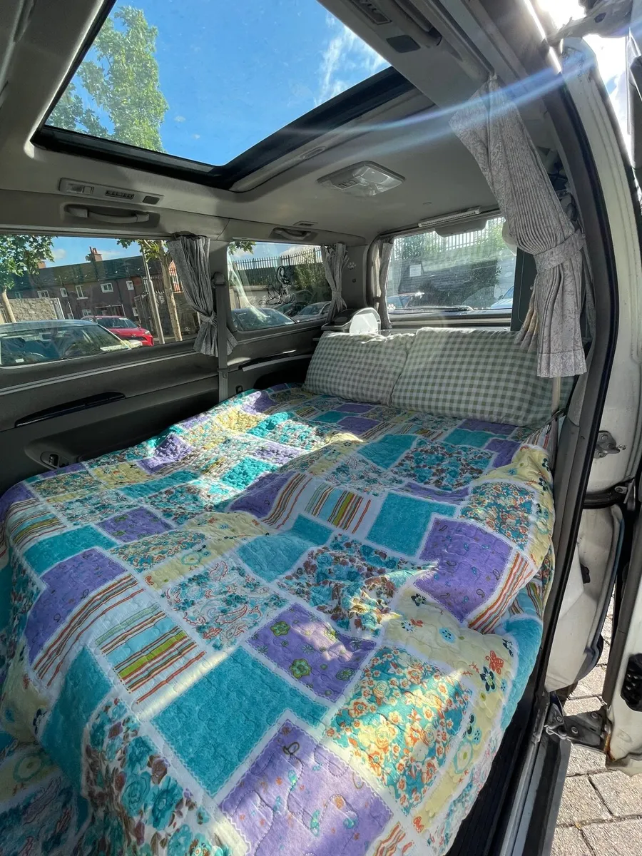 Camper van - Image 2