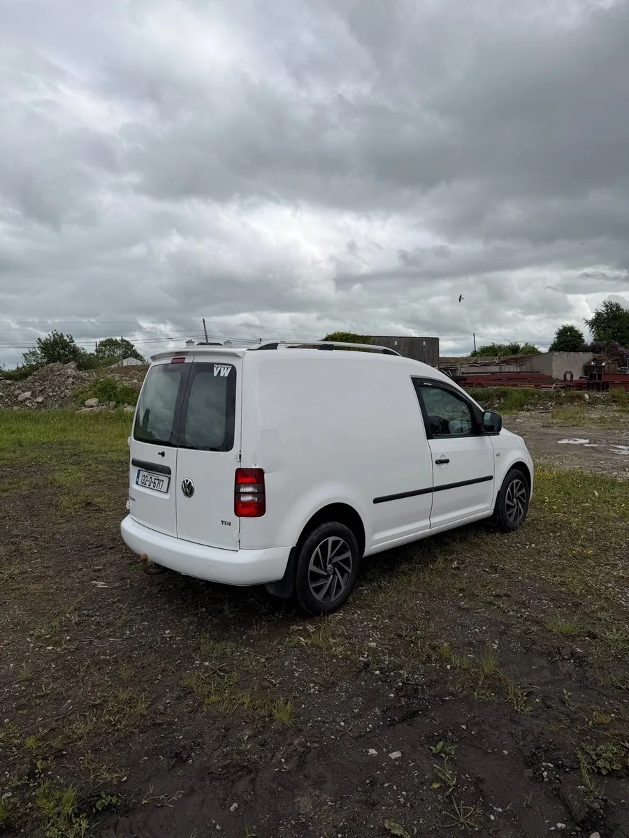 Caddy Van - Image 4