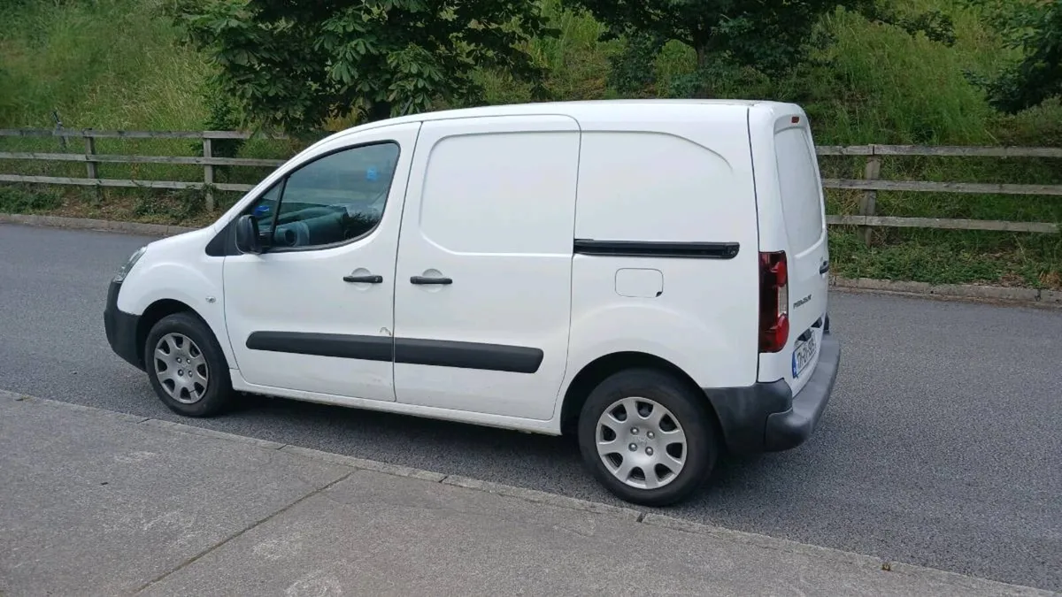 Peugeot partner van 3 seater Test 8-26 - Image 4