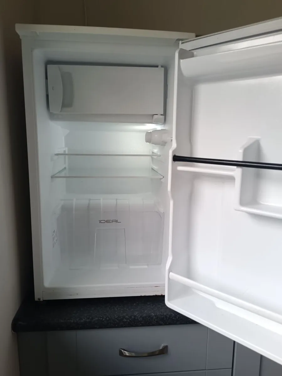 Under counter Fridge - Image 2