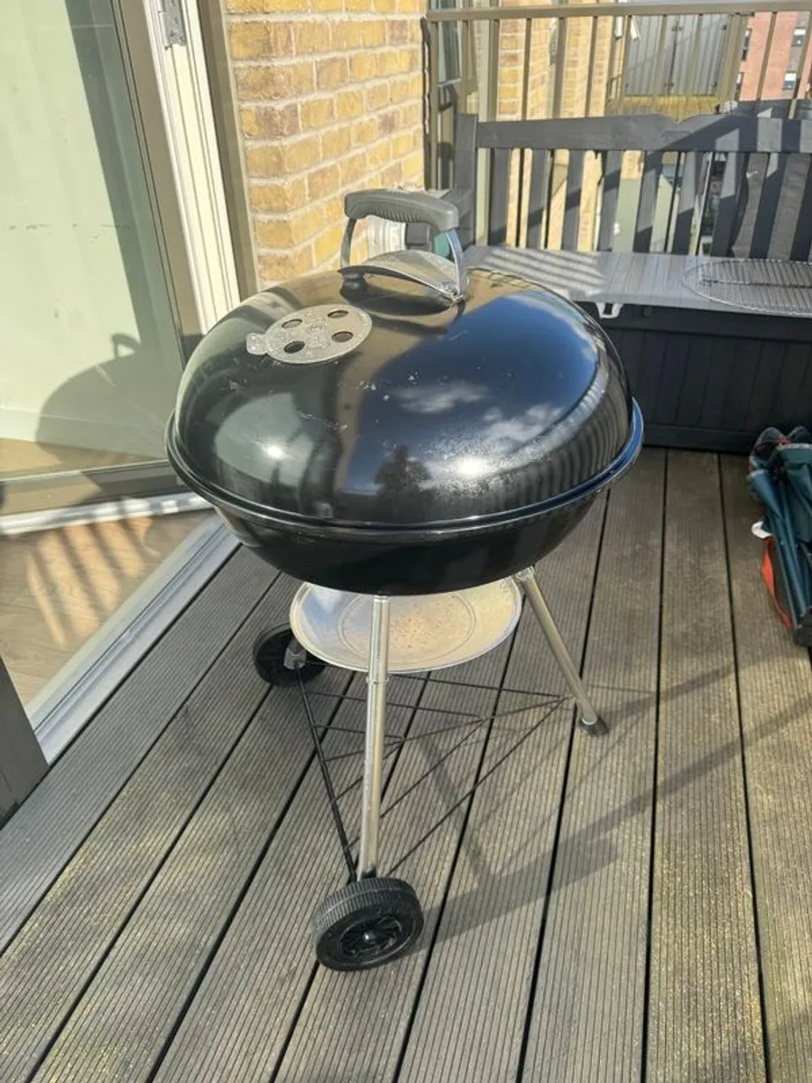Grill Weber 57cm - Image 1