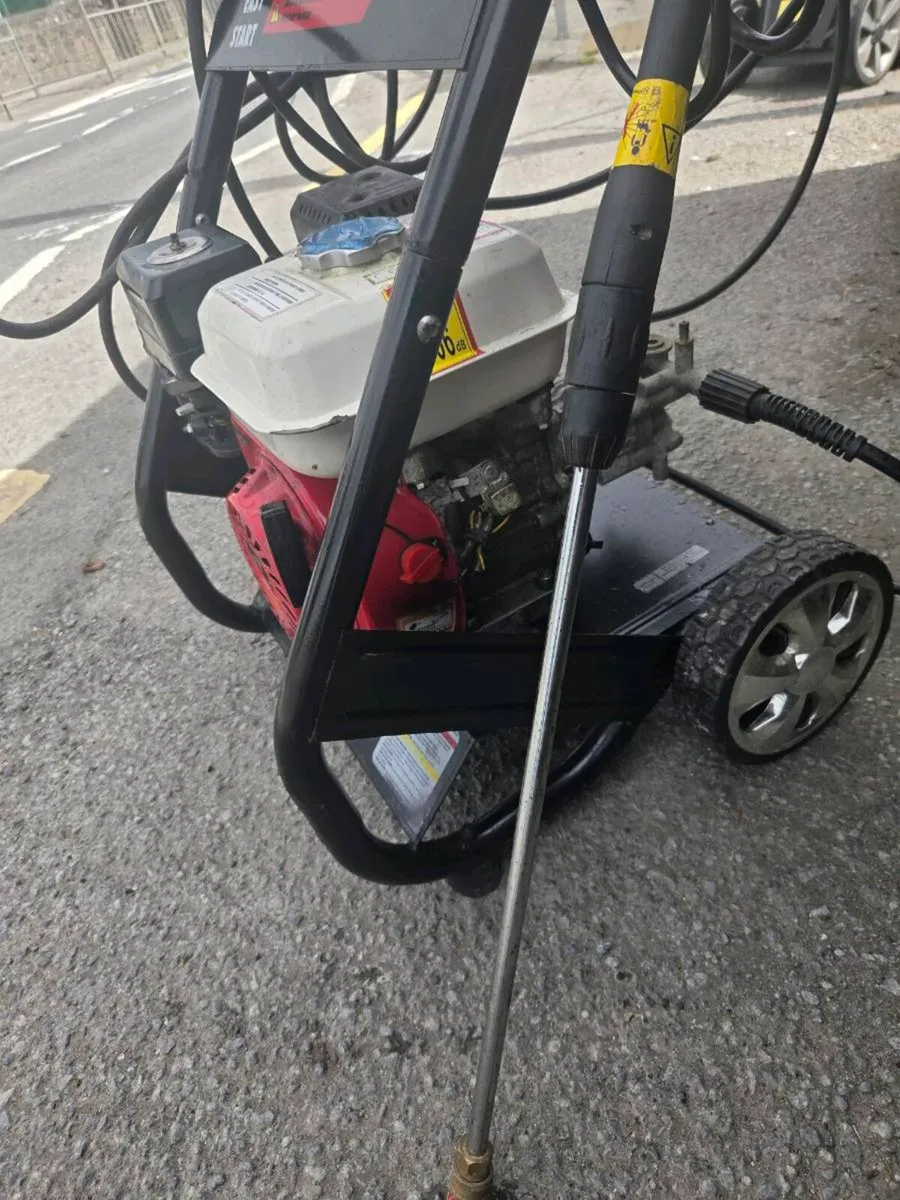 Nislsen powerwasher - Image 3