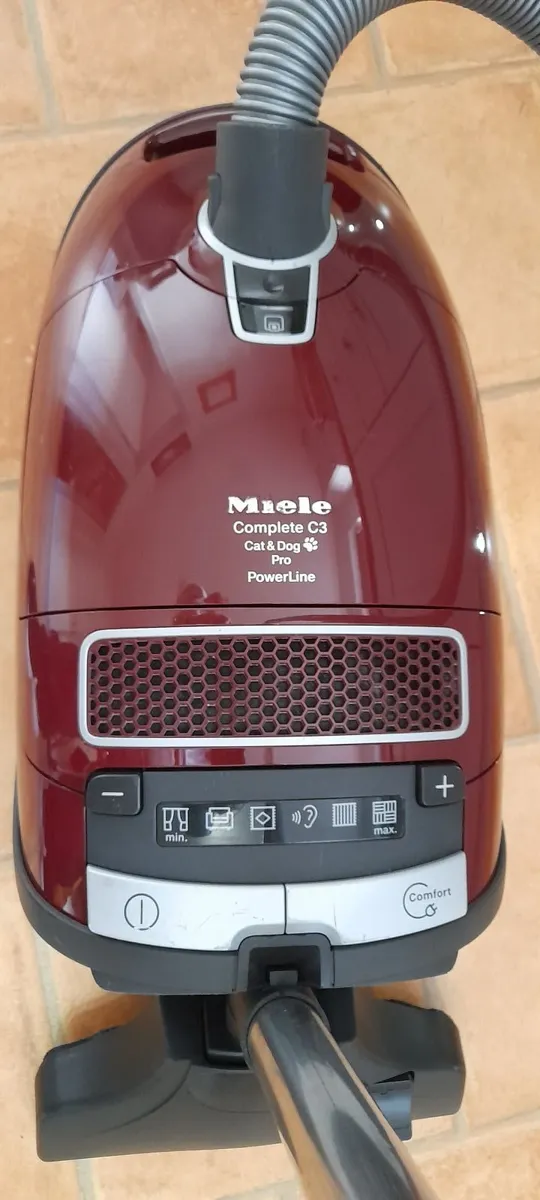 C&D Miele vacuum/Hoover cleaner - Image 2