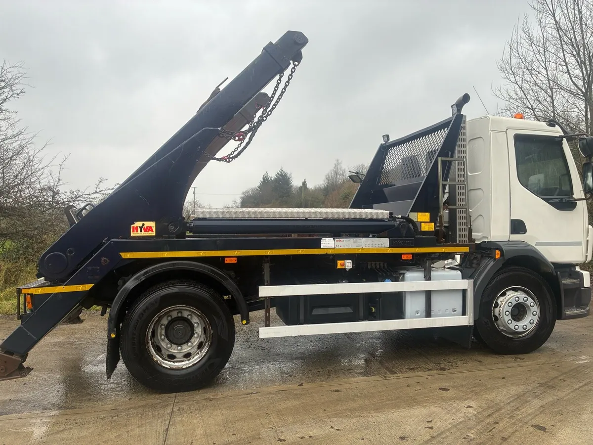 Volvo skip lorry - Image 4