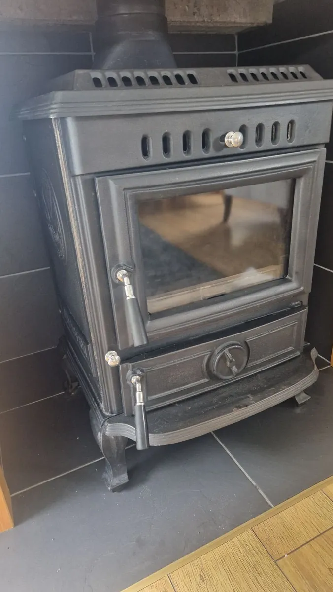 Olymberyl Stove with back boiler - Image 2