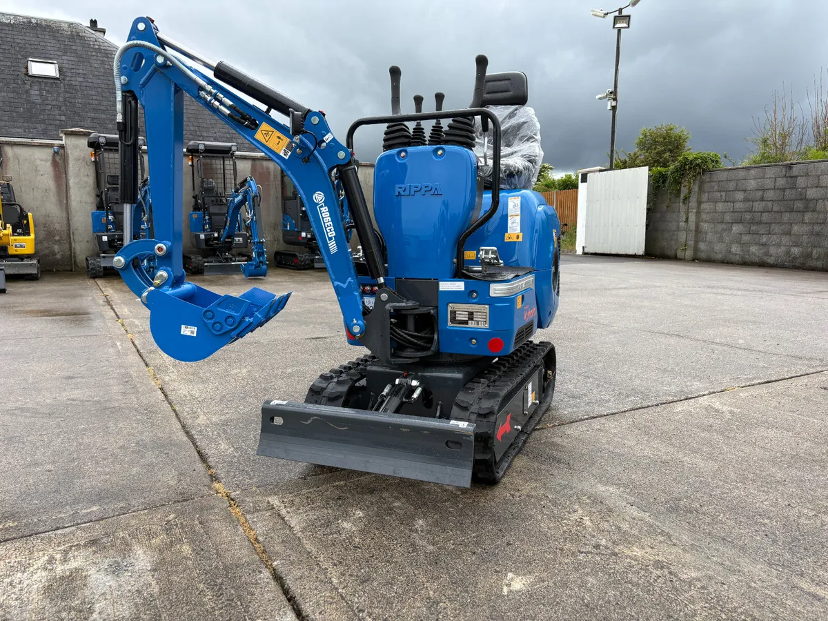 Kubota Powered Rippa R06 Micro digger - Image 2