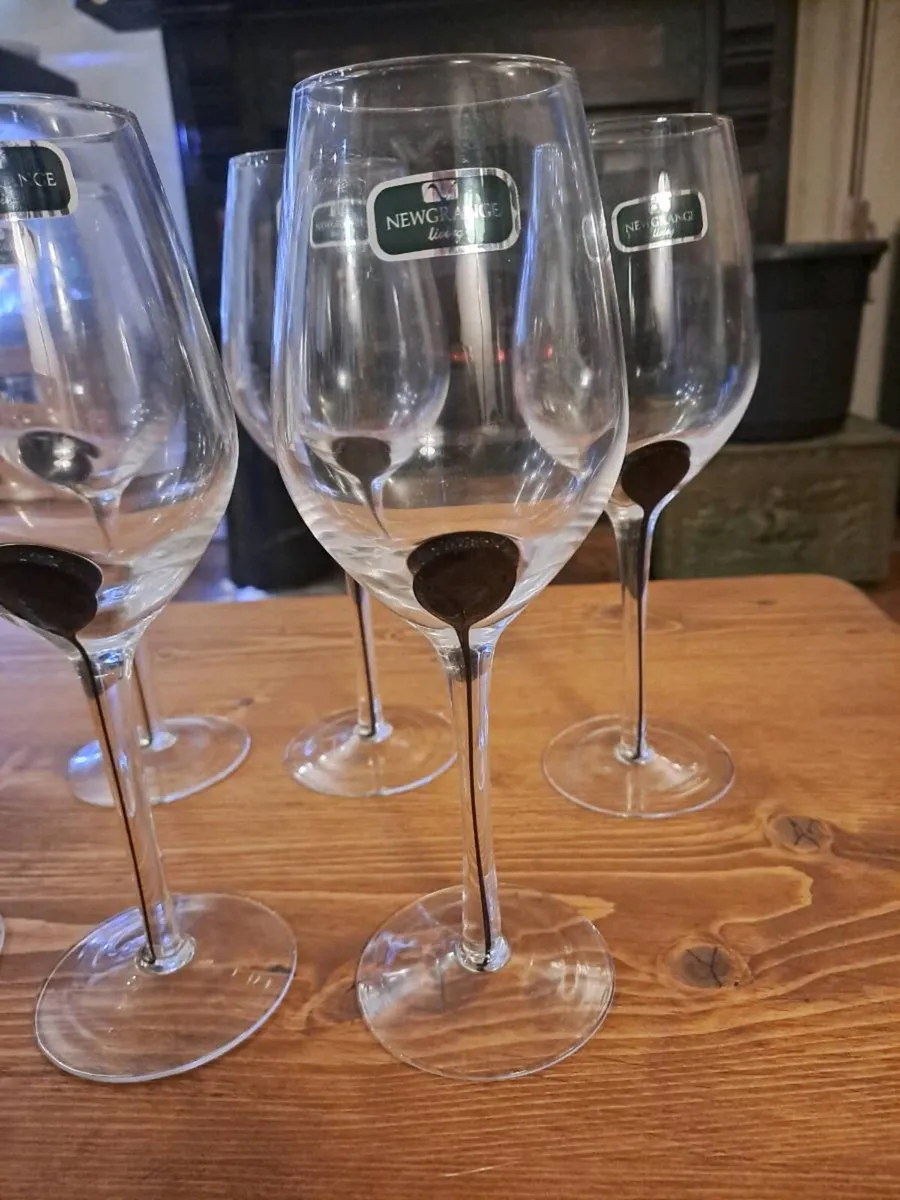 Newgrange Living Set of 6 Wine Glasses - Image 2