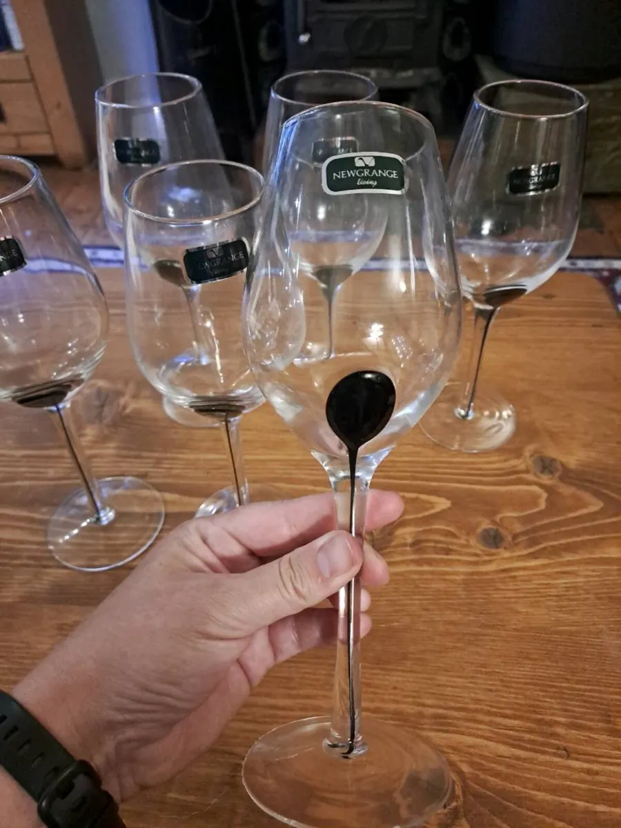 Newgrange Living Set of 6 Wine Glasses - Image 3