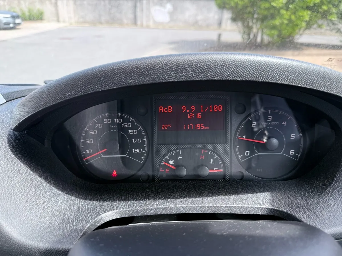 Fiat Ducato Van - Image 2