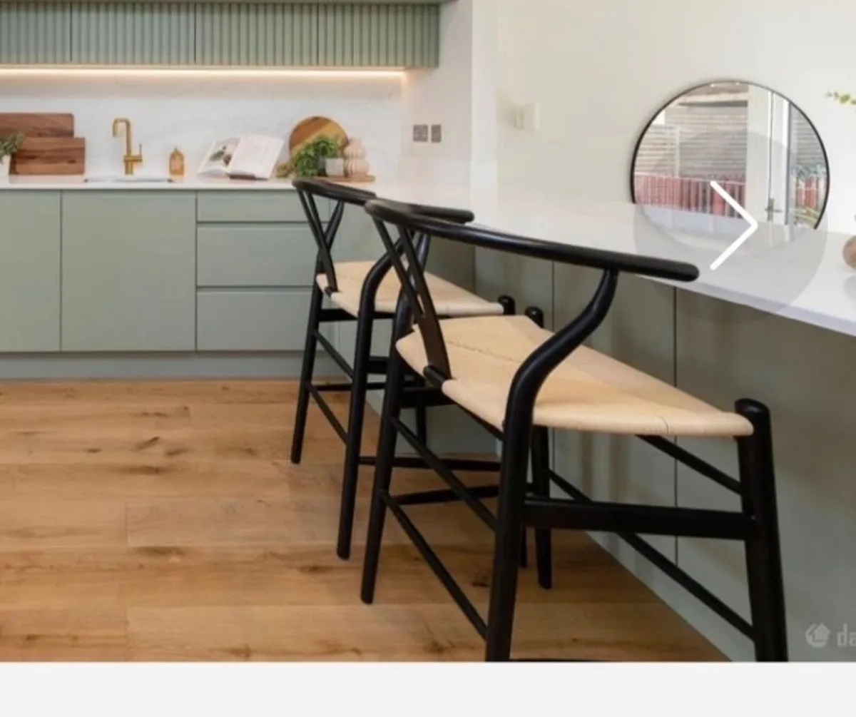 Kitchen breakfast bar chairs - Image 2