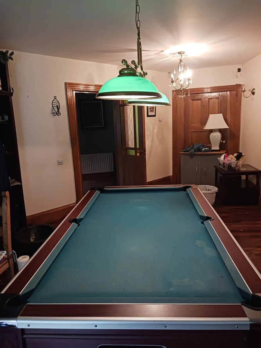 Pool table - Image 2