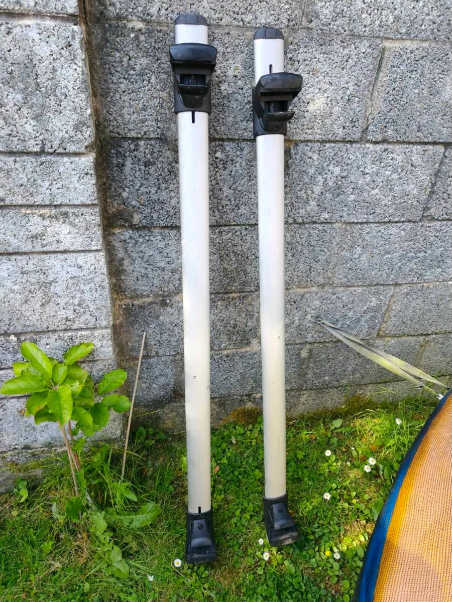 Aguri Runner II silver aluminium aero Roof Bars - Image 2