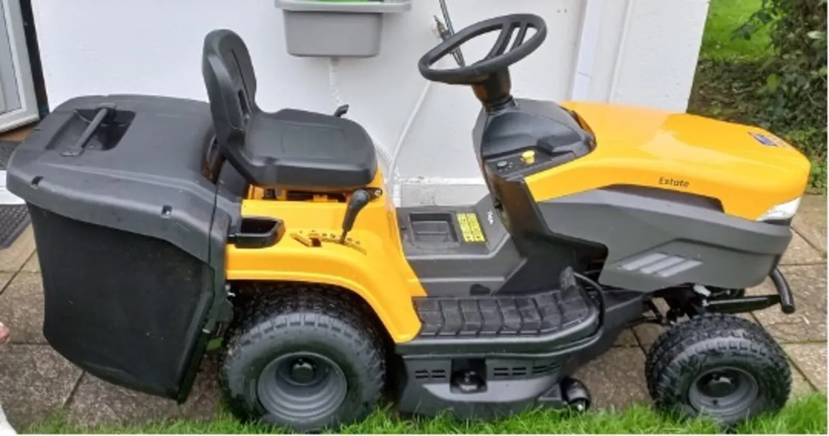 Stiga Estate Ride-on Lawnmower