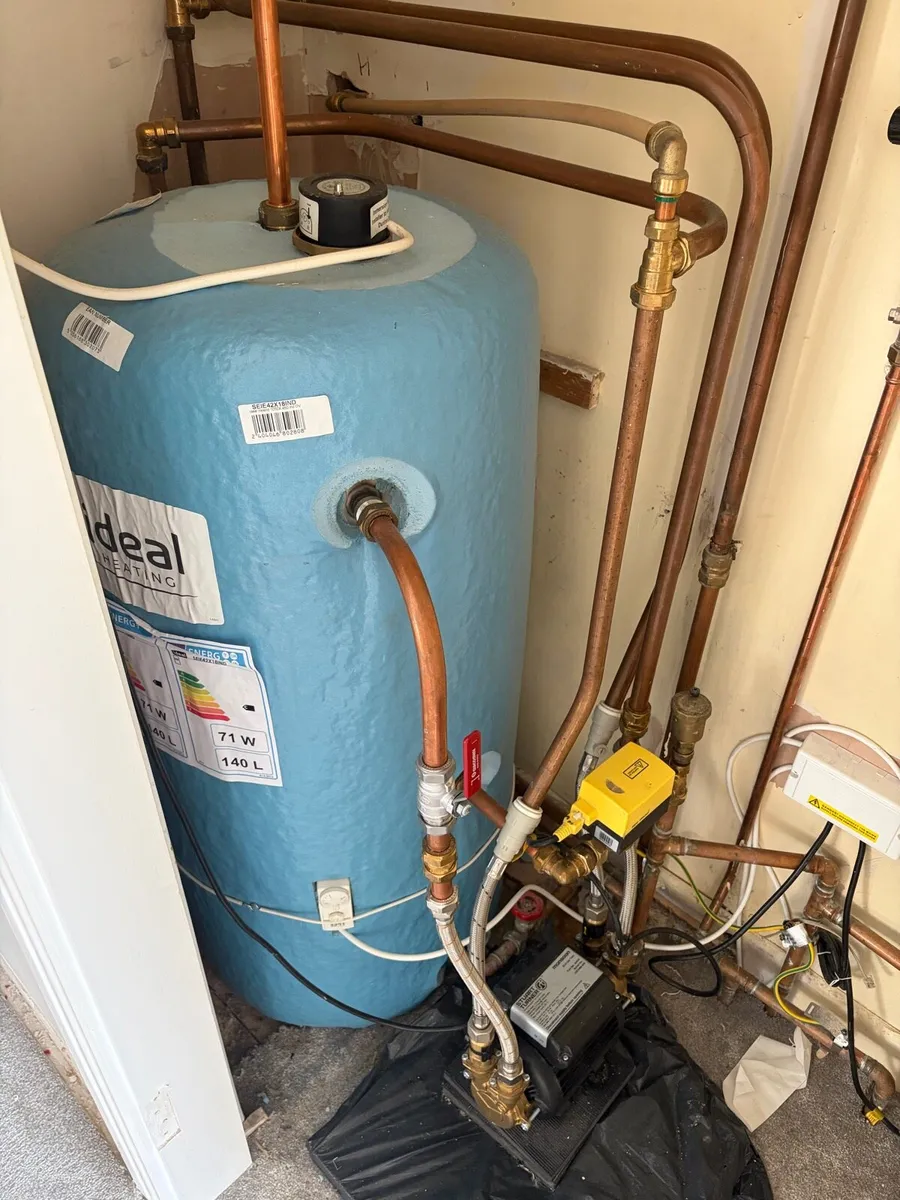 Stuart Turner Monsoon pump and hot water cylinder - Image 1