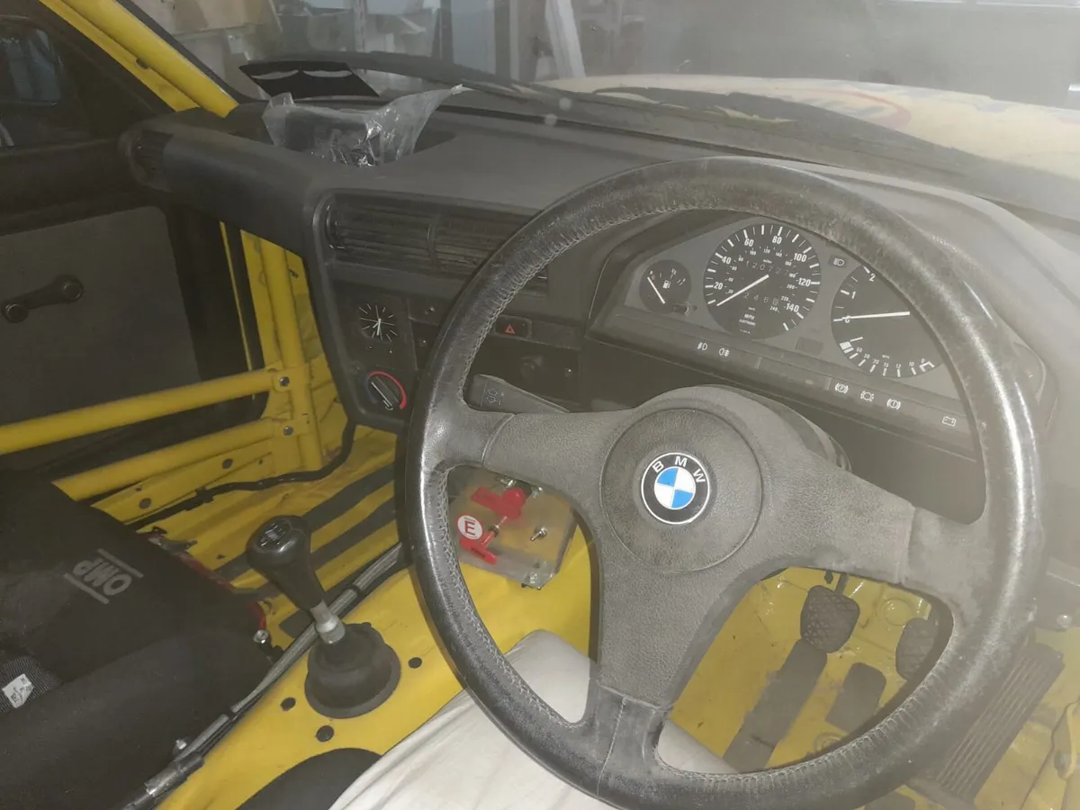 💣 1990 BMW E30 2.5 (Track Car) 89 E30 shell💥 - Image 4