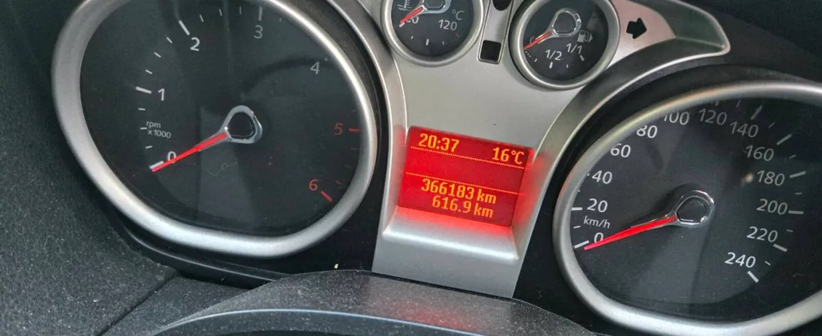 Ford kuga 2012 - Image 3