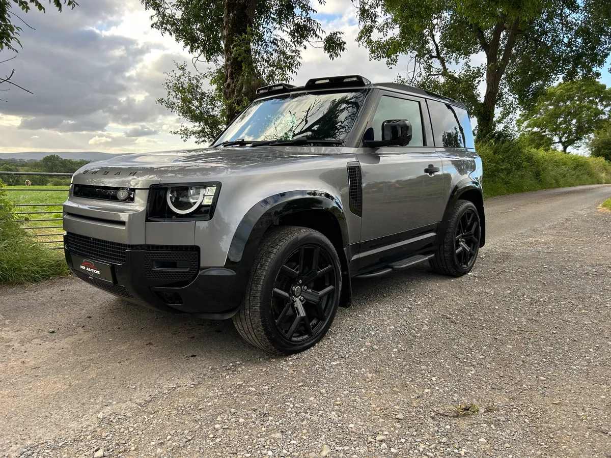 2021/211 Land Rover Defender Hard Top Urban Styled - Image 1