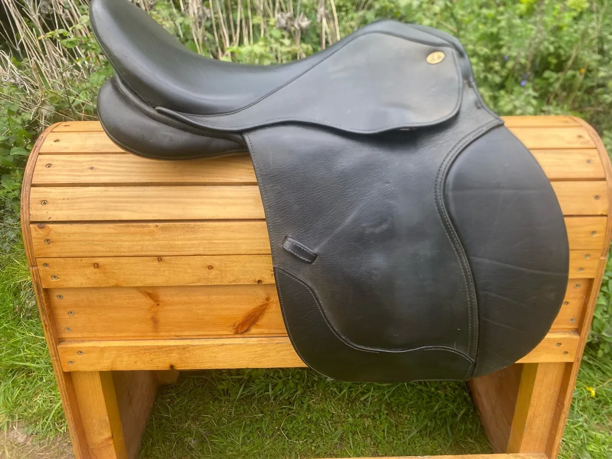 Knightrider 17.5 medium black  Leather saddle - Image 4