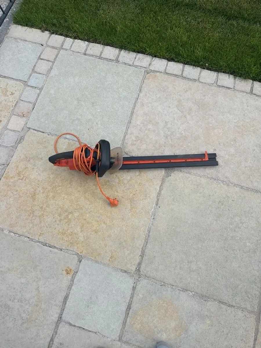 hedge trimmer - Image 1