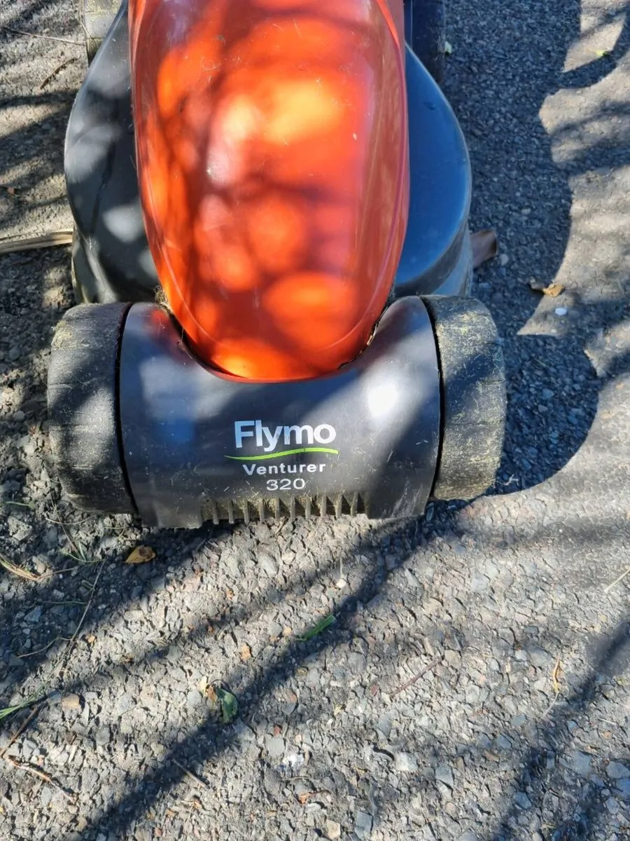 Electric flymo - Image 4