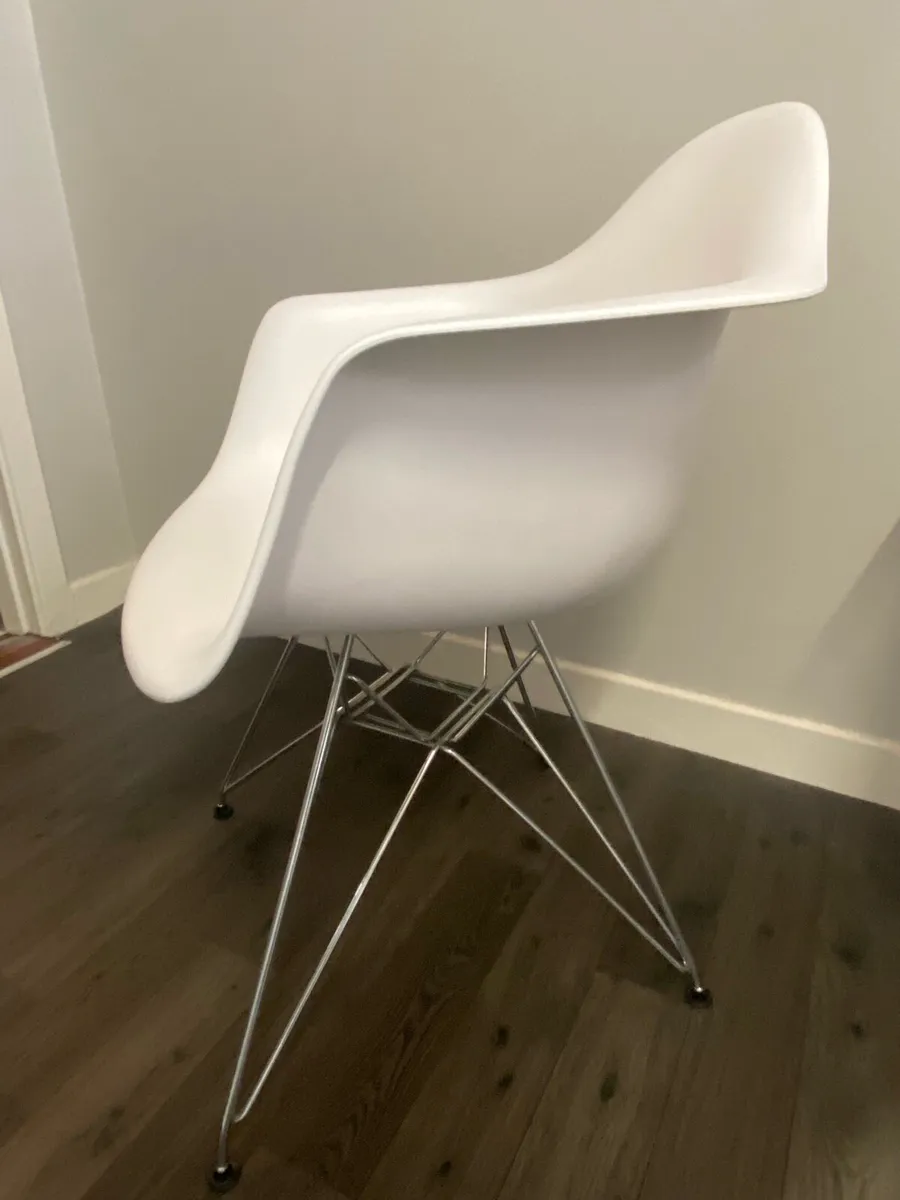 Chairs - Image 3