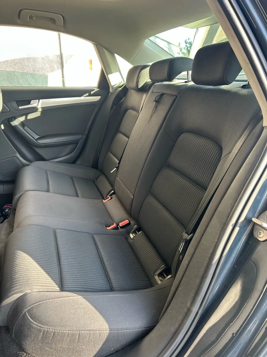 B8 Audi A4 seats - Image 4