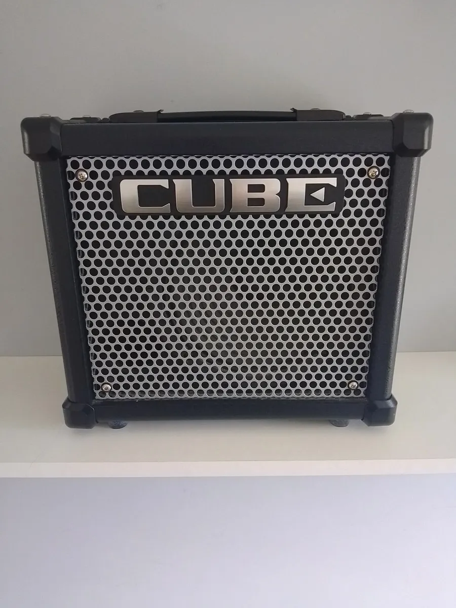 Cube 10xg guitar amp - Image 1