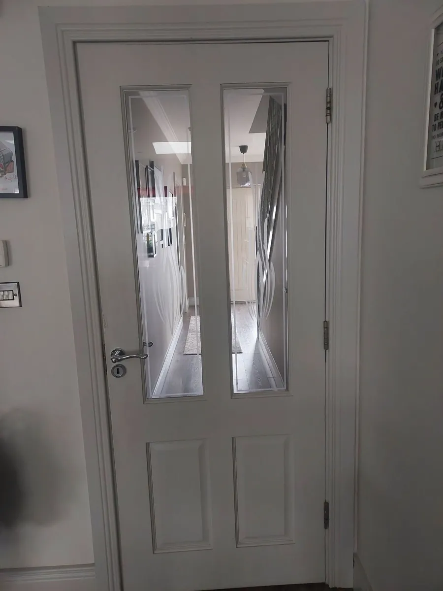 5 Internal doors - Image 1