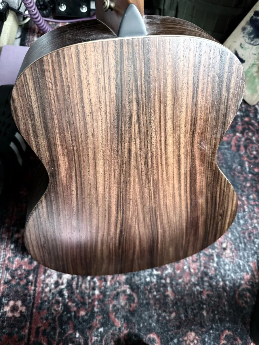 Acoustics guitar - Image 3