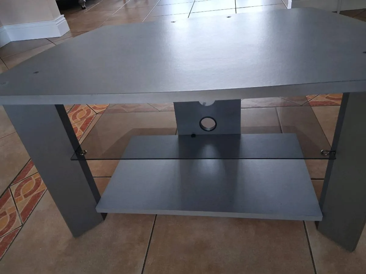 Corner TV Unit - Image 2