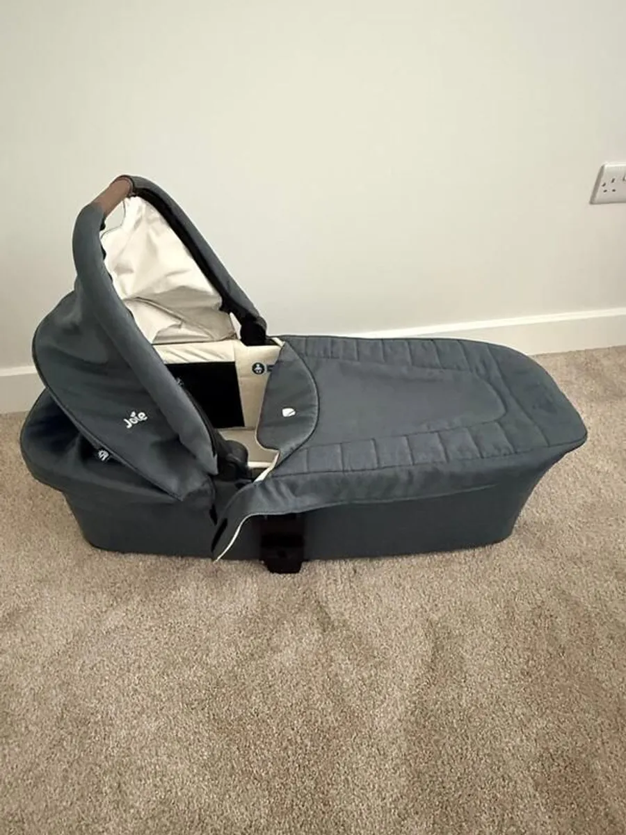 Baby Travel System - Image 1