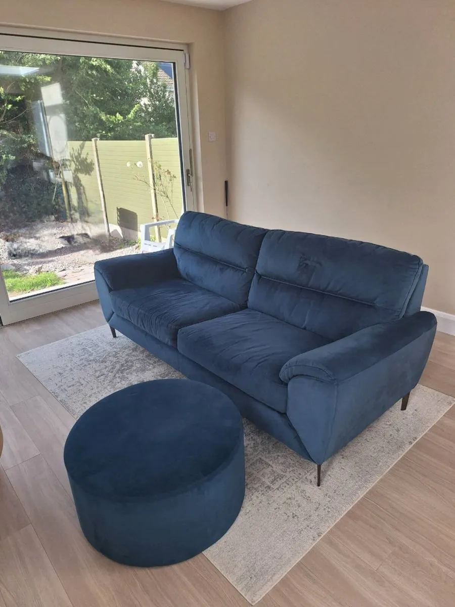 Couch, Footstool and Rug for SALE - Image 2