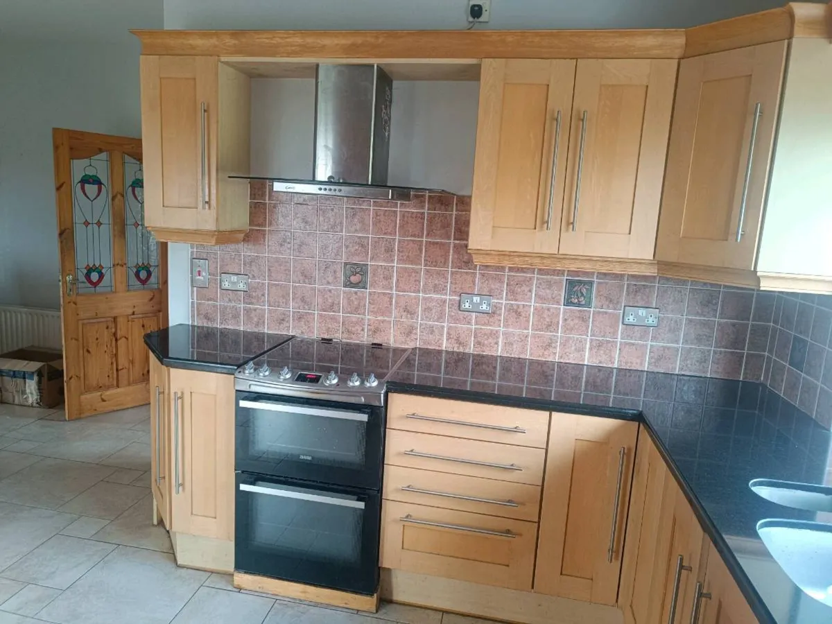 Kitchen units - Image 2
